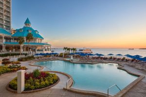 mc-rswsb-outdoor-pool-10551_Classic-Hor